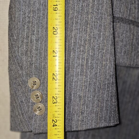 Bill Blass Pure Wool Blazer Mens Size 40R Gray With Pastel Pinstripes Small FLAW - Picture 16 of 16